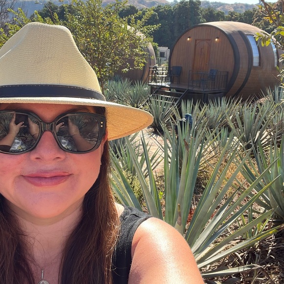 Meet your Posher, Marcy - Picture 4 of 7